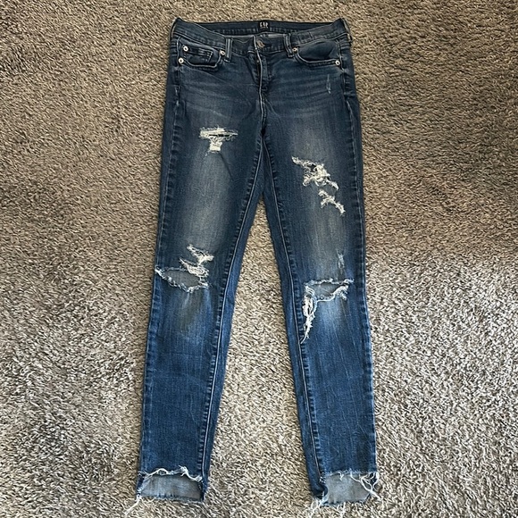 Women’s Distressed Gap Jeans, True Skinny, Size 27/4 - Picture 1 of 2